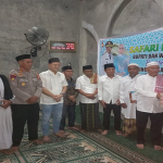 Bupati Dompu, Bambang Firdaus saat melaksanakan safari Ramadan.