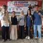 Foto bersama pengurus Asosiasi Pedagang Kaki Lima (APKLI) Kota Mataram, di sela pemeriksaan kesehatan gratis,program nasional Cek Kesehatan Gratis (CKG) yang dicanangkan pemerintah pusat.